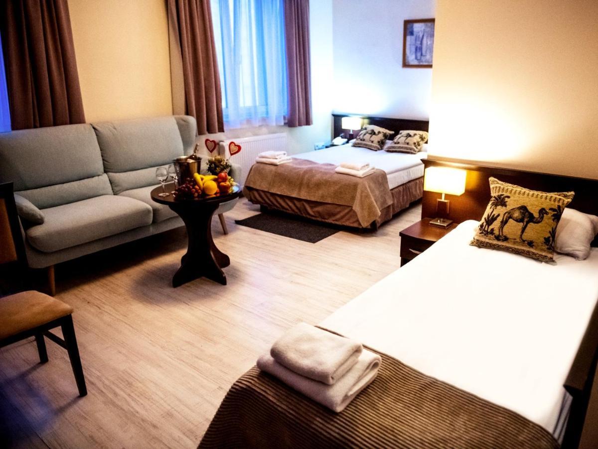 Hotel Feniks Gniezno Dış mekan fotoğraf
