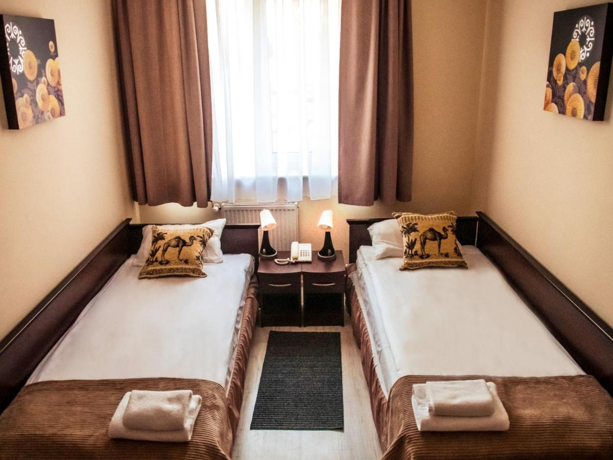 Hotel Feniks Gniezno Dış mekan fotoğraf