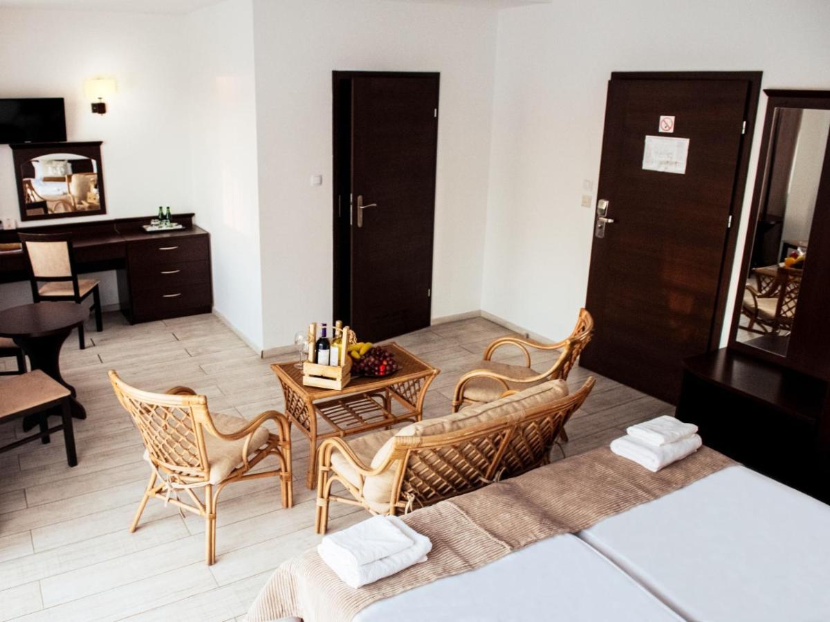 Hotel Feniks Gniezno Dış mekan fotoğraf