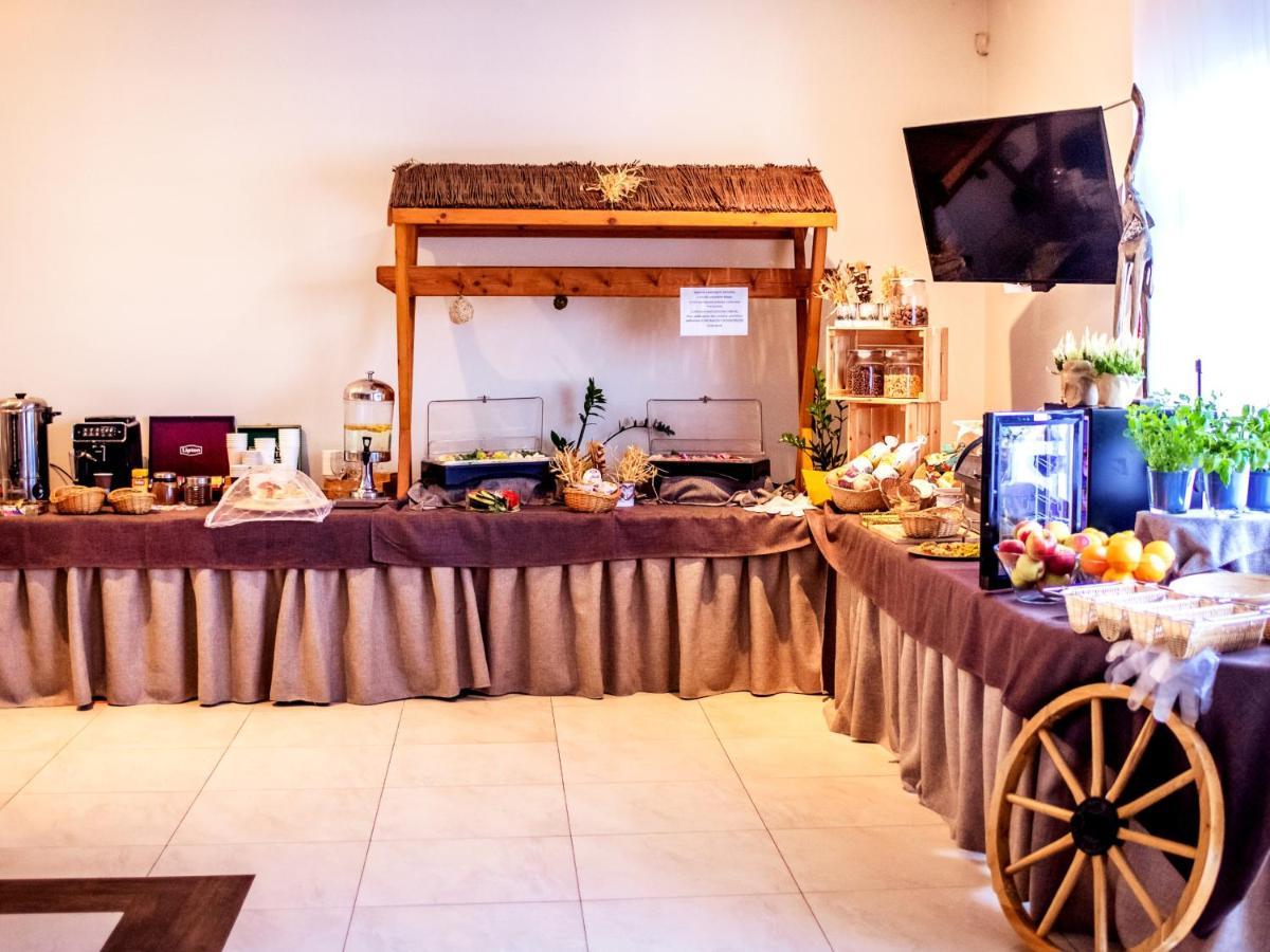 Hotel Feniks Gniezno Dış mekan fotoğraf