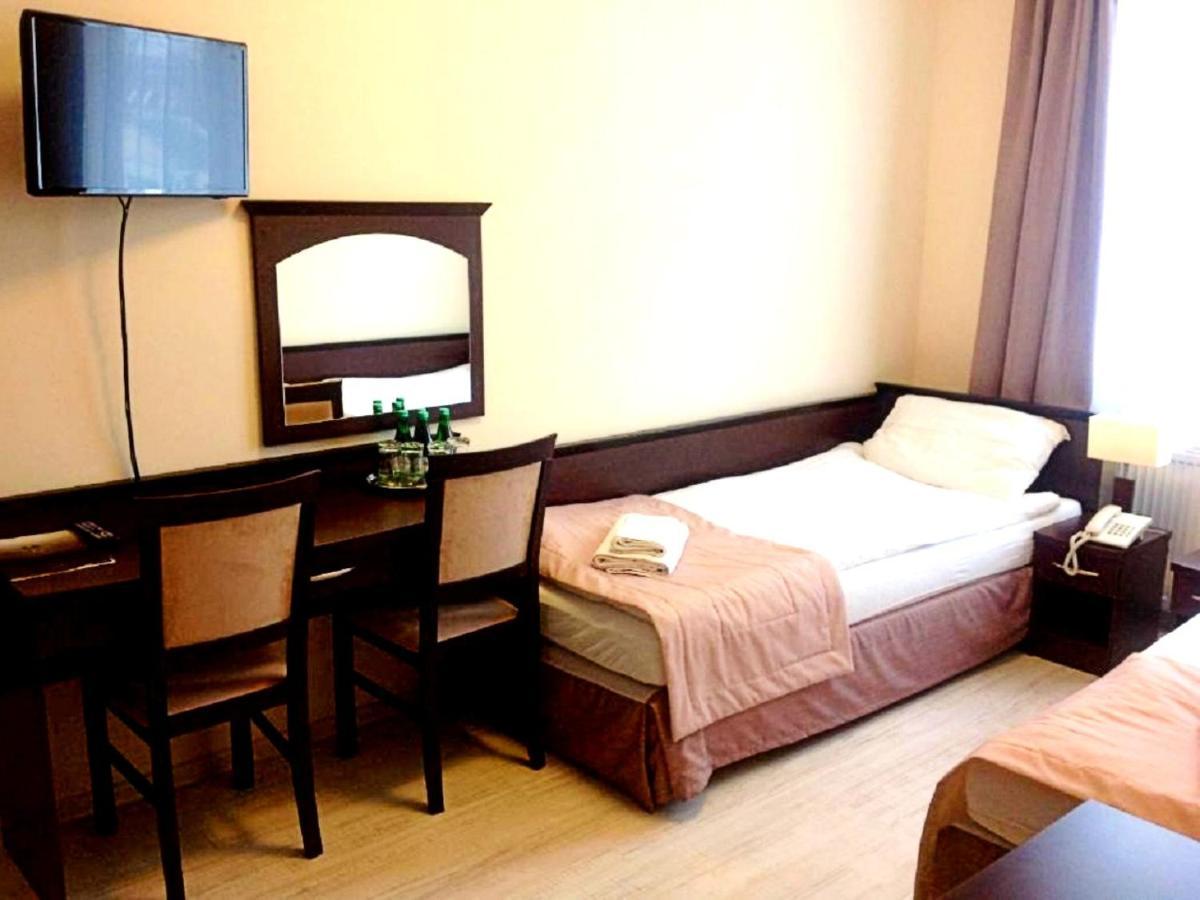 Hotel Feniks Gniezno Dış mekan fotoğraf